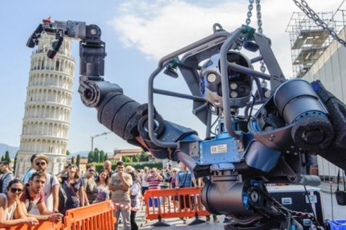 PERCHE' UN FESTIVAL DELLA ROBOTICA A PISA